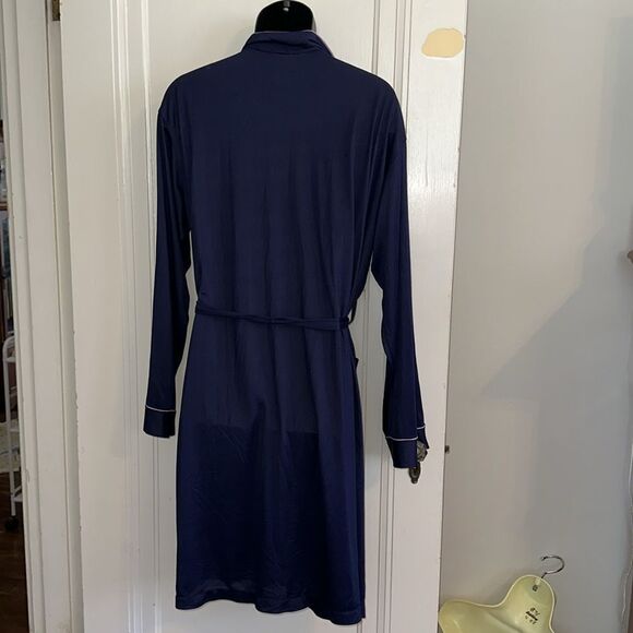 Vintage 60s Paris brand men’s navy blue triacetate/nylon robe with lavender trim - Picture 7 of 10
